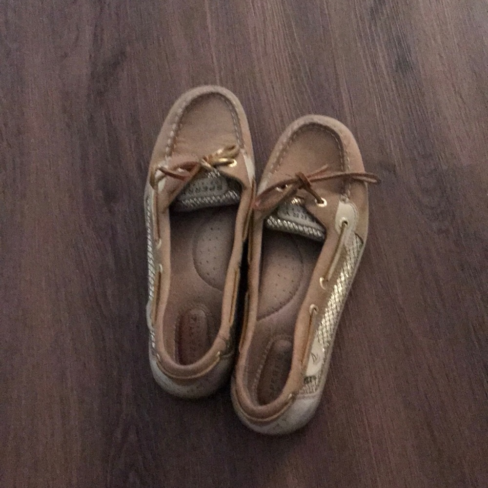 Gold sperrys